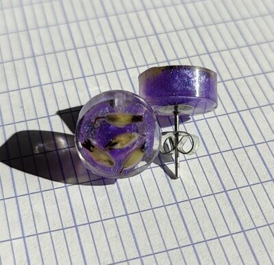 Boucles d'oreilles violettes et bruyère