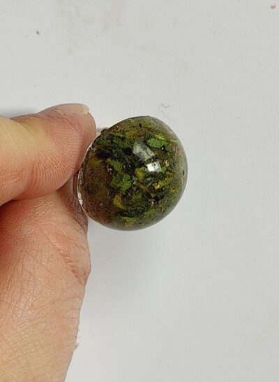 Bague résine transparente et feuilles